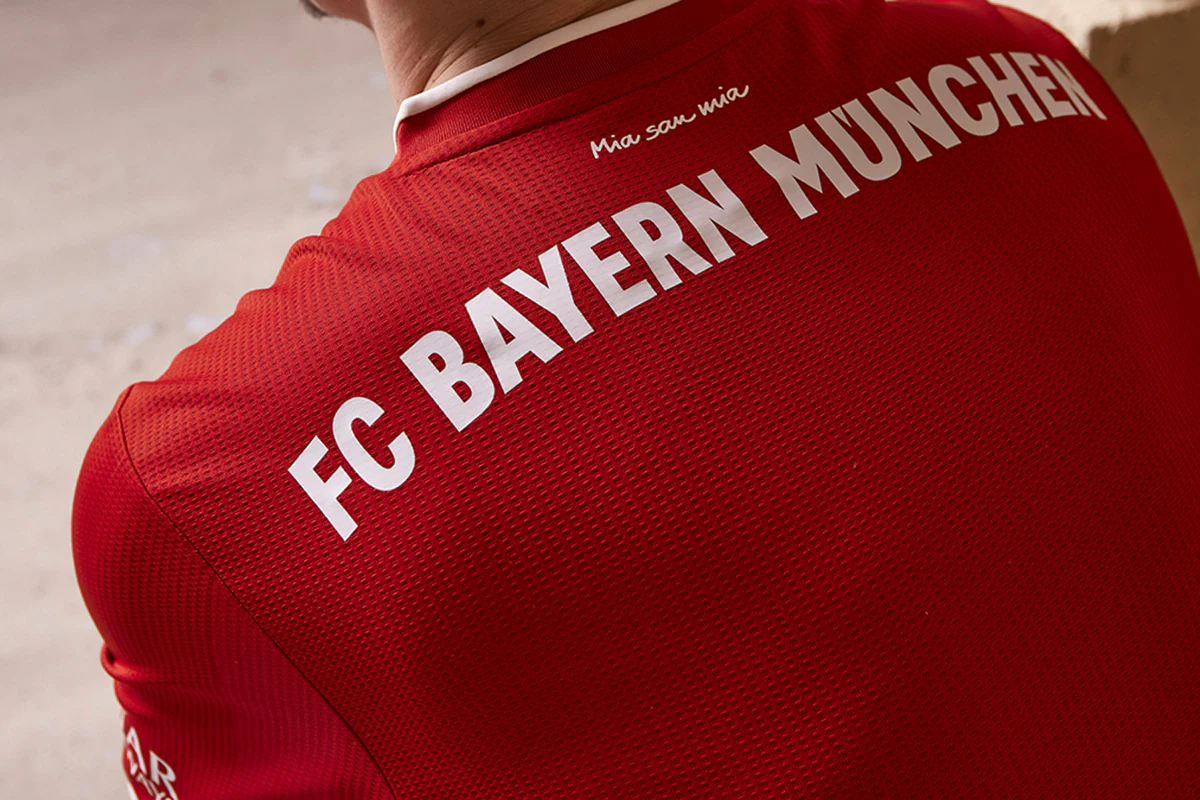 罗体：斯帕莱蒂重回那不勒斯全程遭嘘，球迷不原谅他执教尤文（罗体：斯帕莱蒂重返那不勒斯遭全场嘘声，球迷仍不原谅其执教尤文）